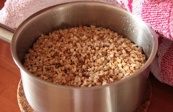gedämpft Buckwheat fir Gewiichtsverloscht